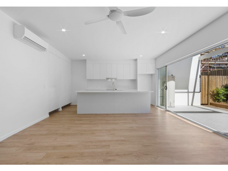 2/11 Blacket Street, Annerley QLD 4103