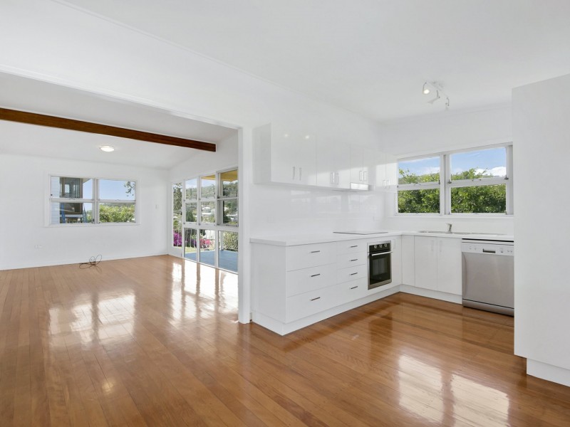 110 Fegen Drive, Moorooka QLD 4105