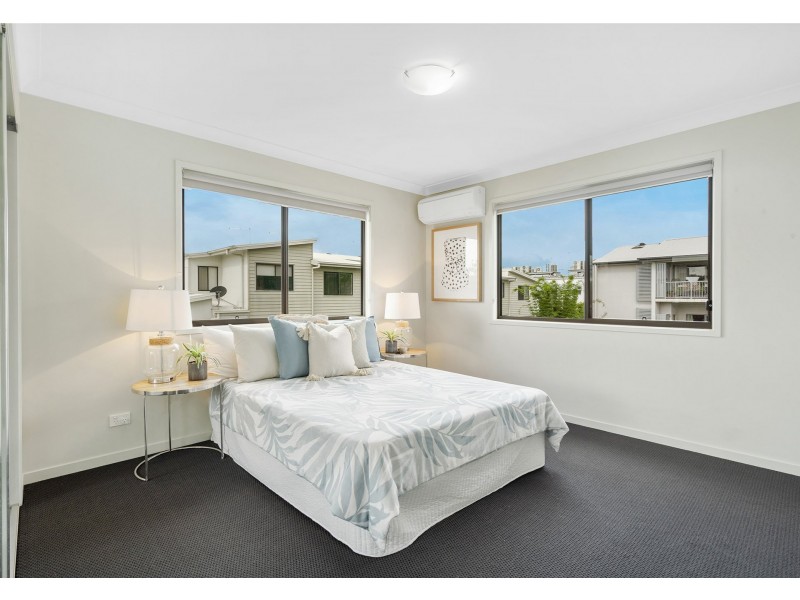 9/11 Norman Street, Annerley QLD 4103