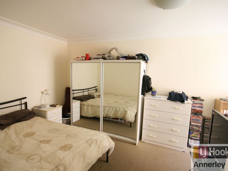 8/30 Villa Street, Annerley QLD 4103