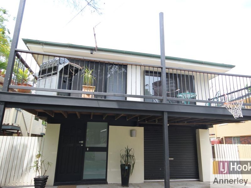 62 Vivian Street, Tennyson QLD 4105
