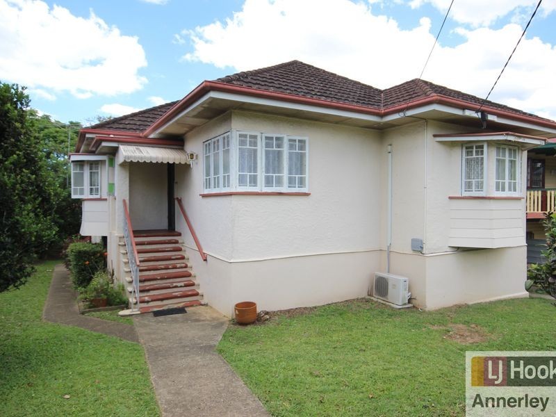 82 Mayfield Road, Moorooka QLD 4105