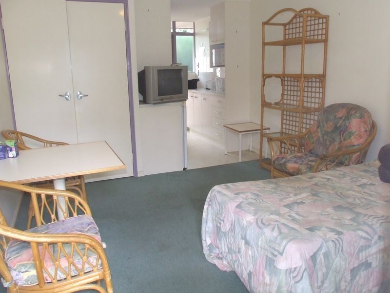 2/68 Dudley Street, Annerley QLD 4103