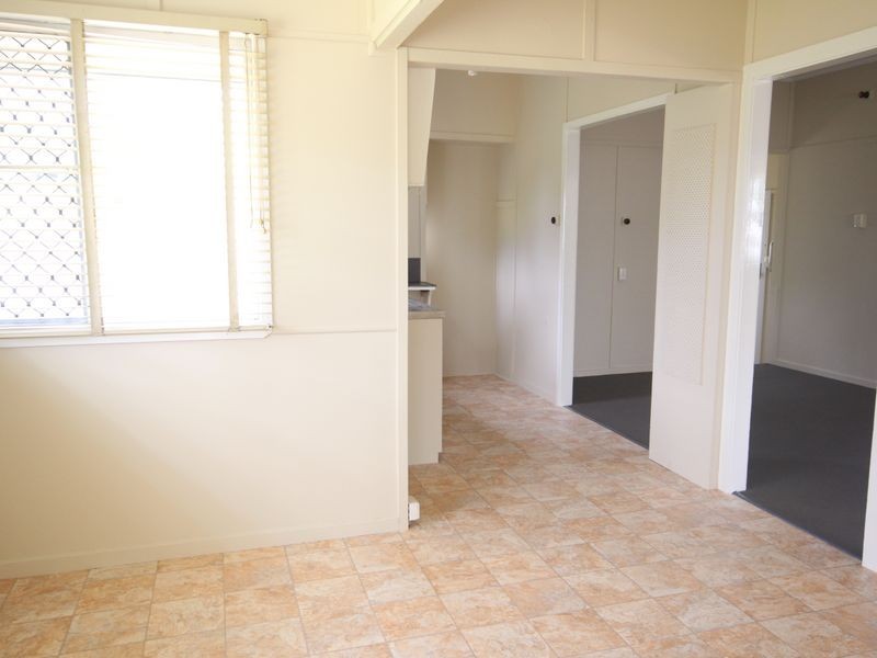 64 Fegen Drive, Moorooka QLD 4105