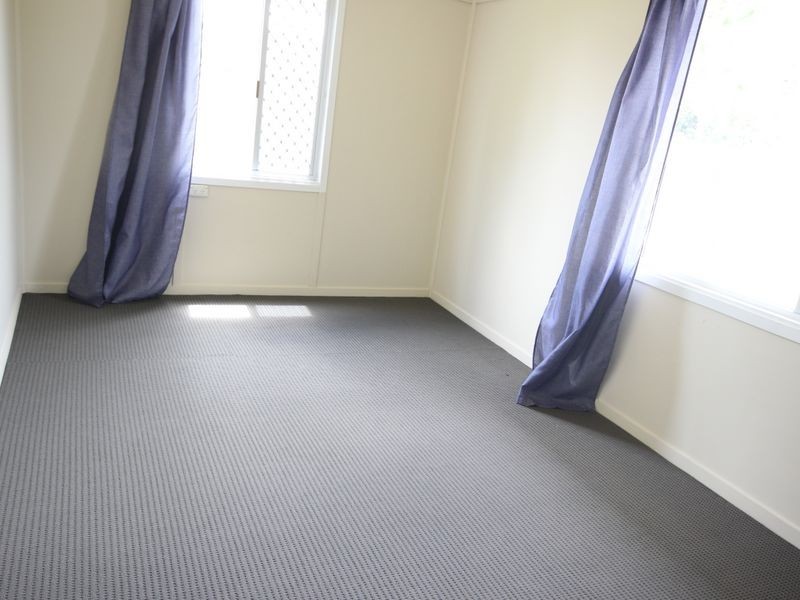 64 Fegen Drive, Moorooka QLD 4105