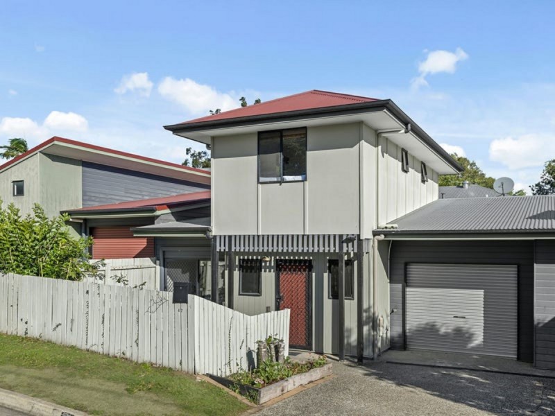 47 Bledisloe Street, Fairfield QLD 4103