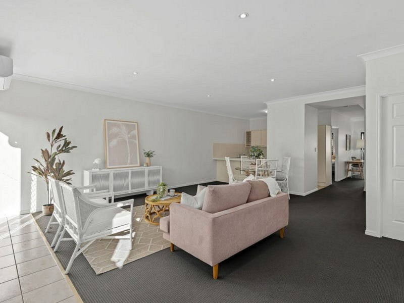 47 Bledisloe Street, Fairfield QLD 4103