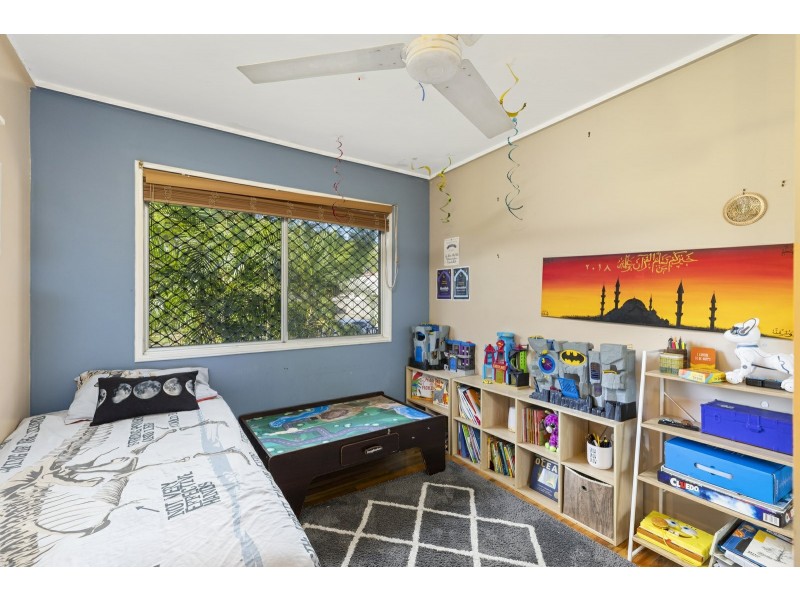 60 Karri Avenue, Logan Central QLD 4114