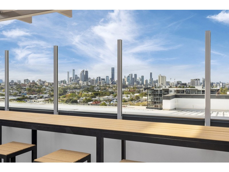 10/17 Carl Street, Woolloongabba QLD 4102