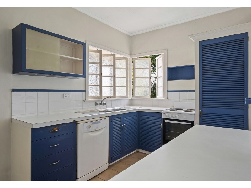 15 Weal Avenue, Tarragindi QLD 4121