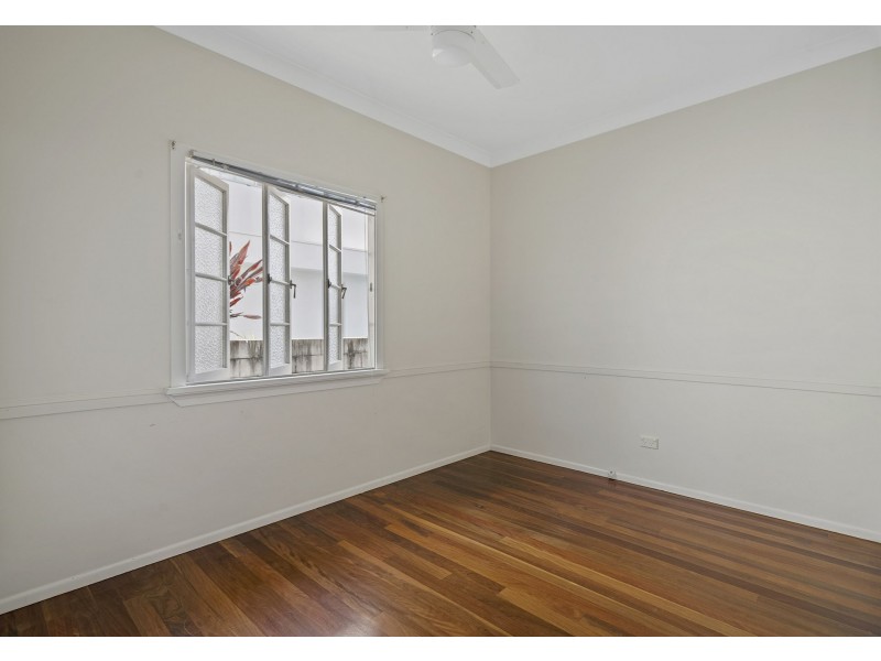 15 Weal Avenue, Tarragindi QLD 4121