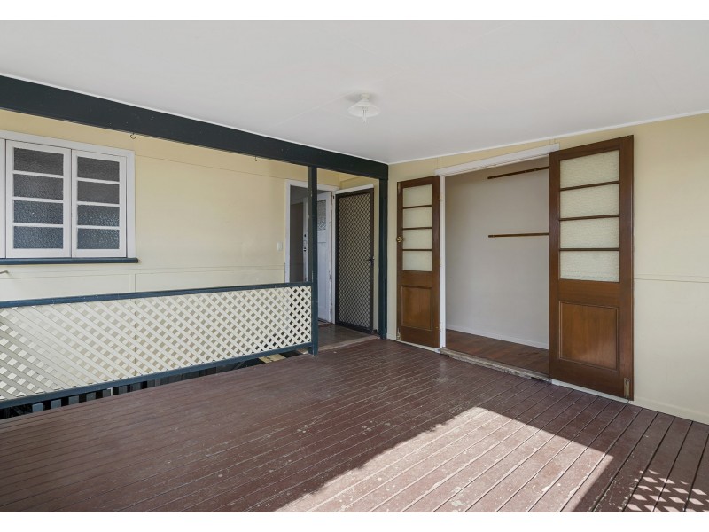 15 Weal Avenue, Tarragindi QLD 4121