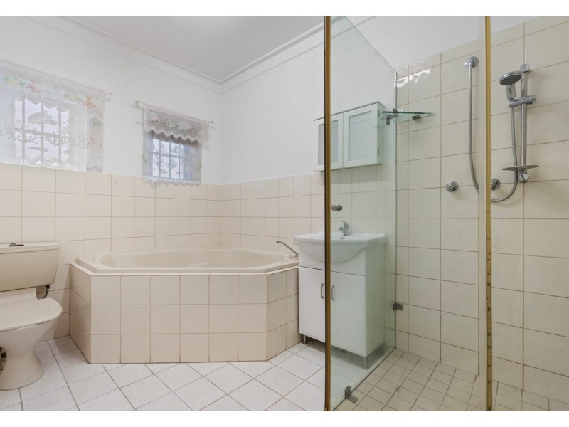 24 Luxworth Street, Moorooka QLD 4105