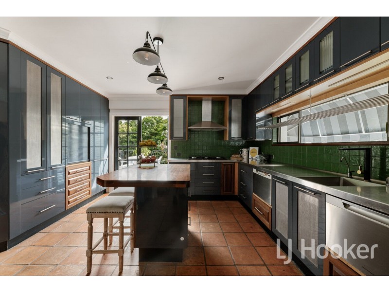 15 Orvieto Road, Yeronga QLD 4104