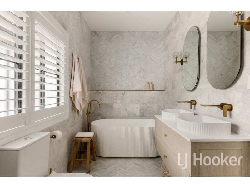 15 Orvieto Road, Yeronga QLD 4104