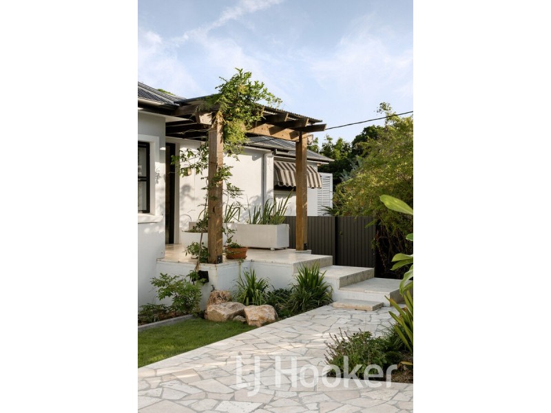 15 Orvieto Road, Yeronga QLD 4104