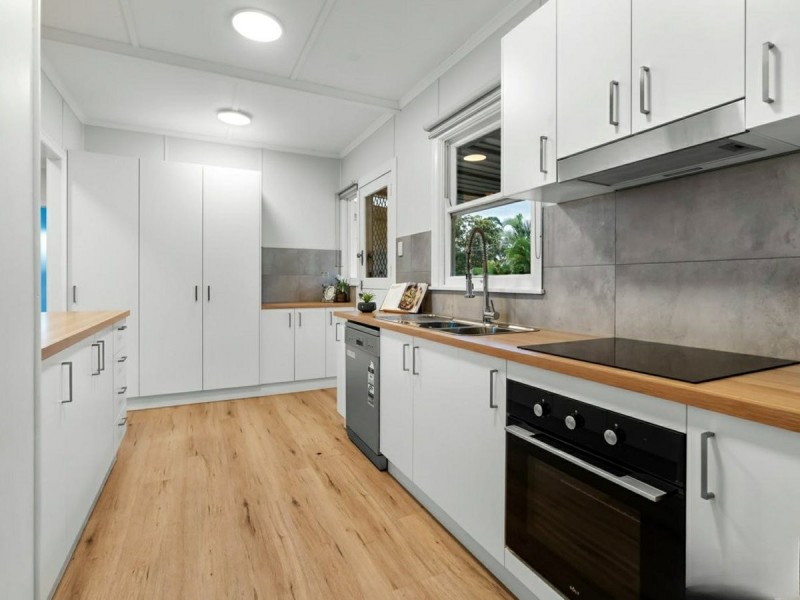 8 Dulcie Street, Salisbury QLD 4107