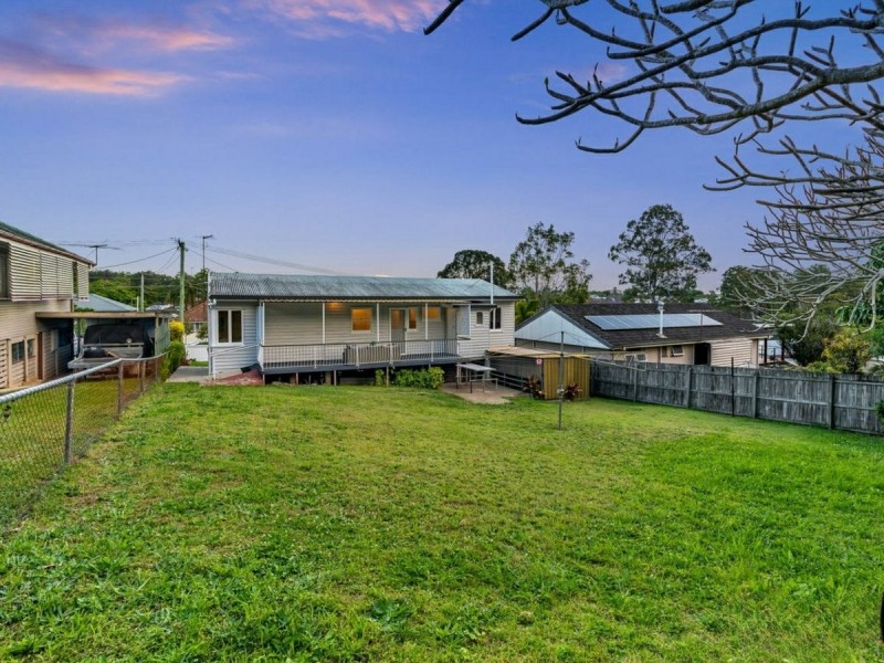 8 Dulcie Street, Salisbury QLD 4107