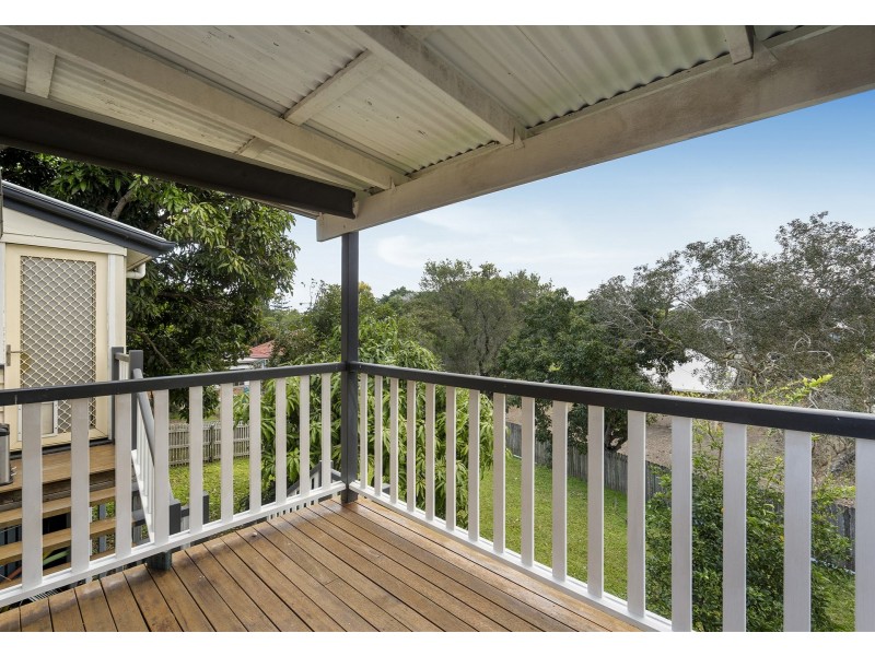 7 Cross Street, Fairfield QLD 4103