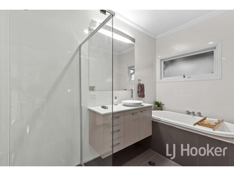 29 Wingarra Street, Yeerongpilly QLD 4105