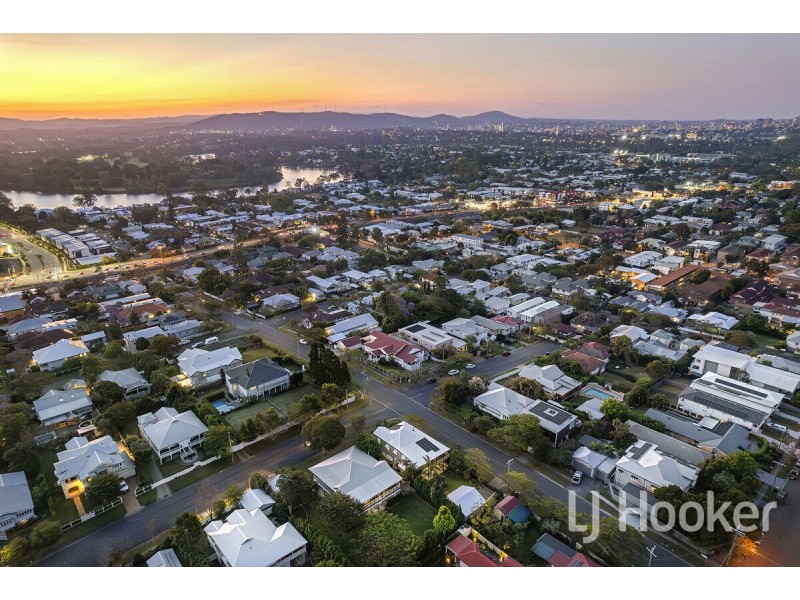 29 Wingarra Street, Yeerongpilly QLD 4105