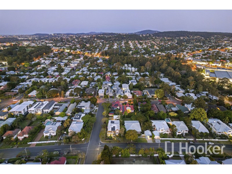 29 Wingarra Street, Yeerongpilly QLD 4105