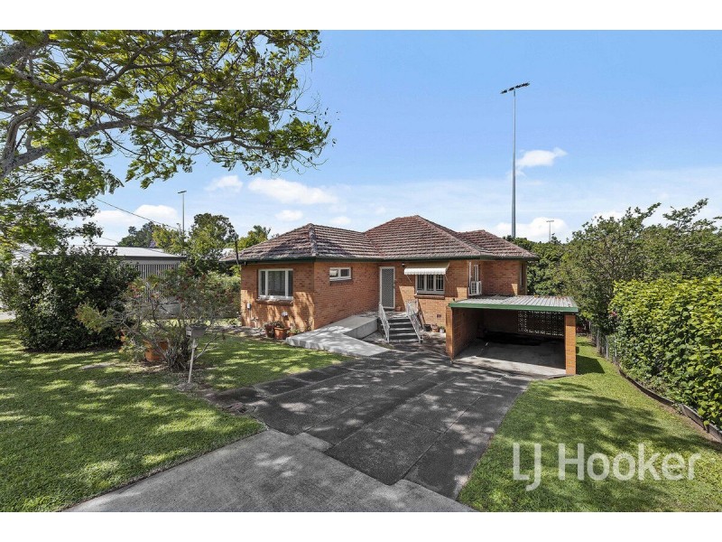 28 Crutchley Street, Fairfield QLD 4103