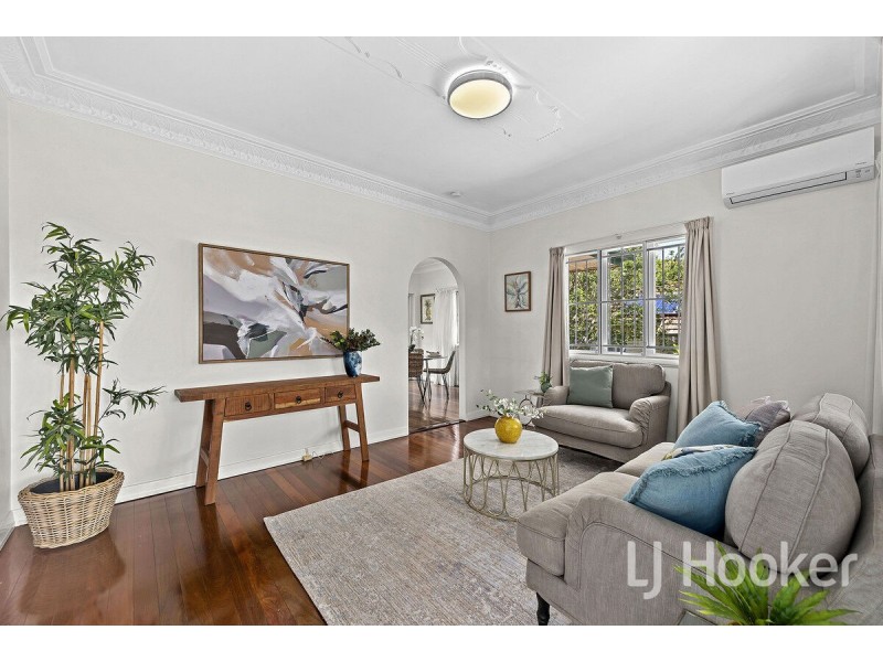 28 Crutchley Street, Fairfield QLD 4103