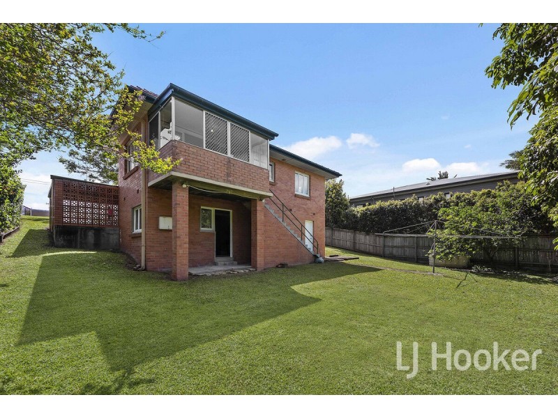 28 Crutchley Street, Fairfield QLD 4103