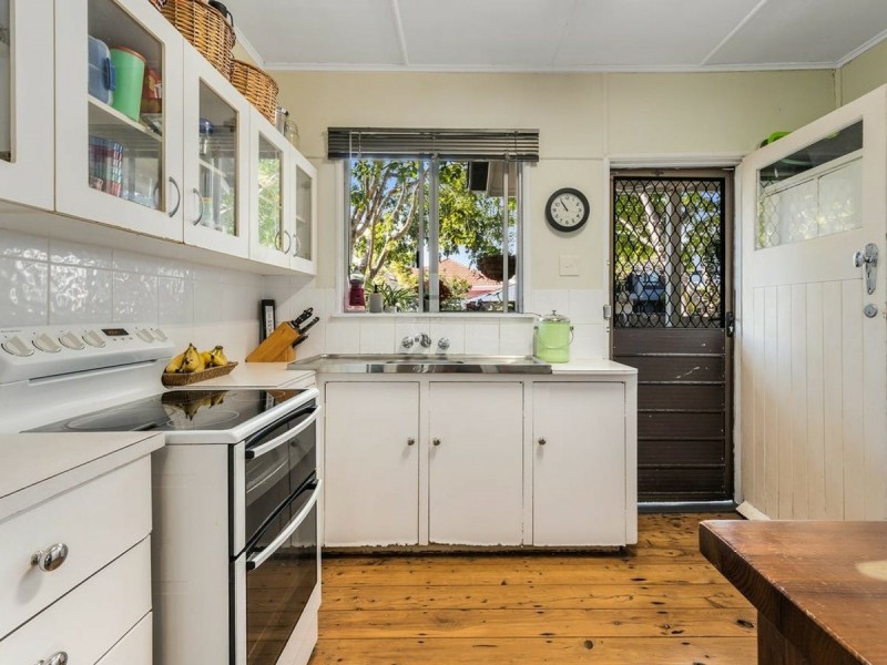 63 Hargreaves Avenue, Chelmer QLD 4068