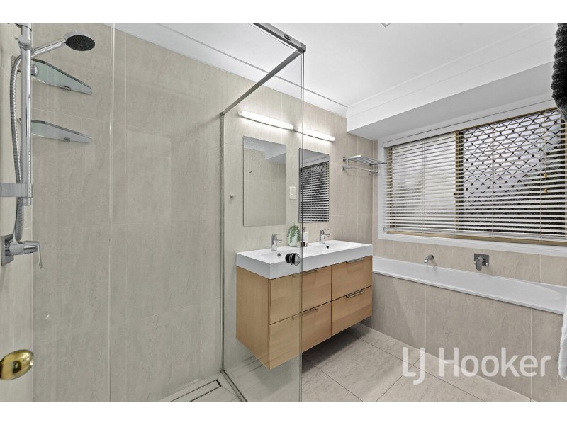 15 Pointer Court, Shailer Park QLD 4128