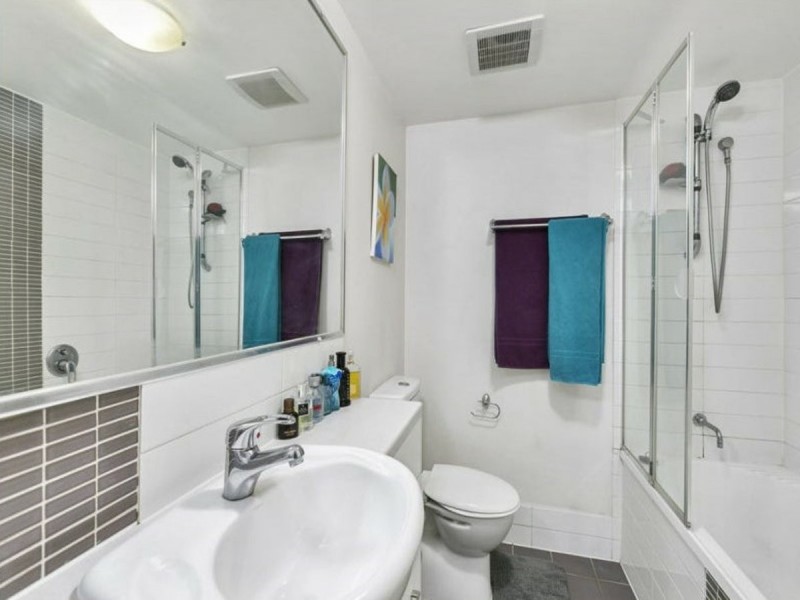 2/14 Dudley Street, Annerley QLD 4103