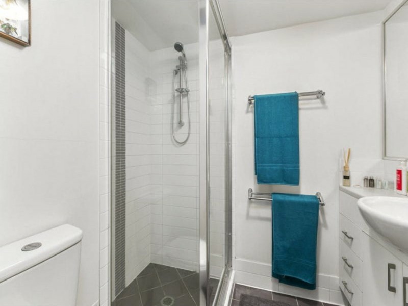 2/14 Dudley Street, Annerley QLD 4103