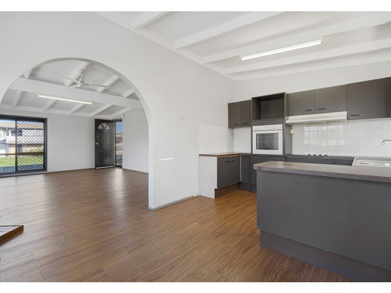 42 Wade Street, Bundamba QLD 4304