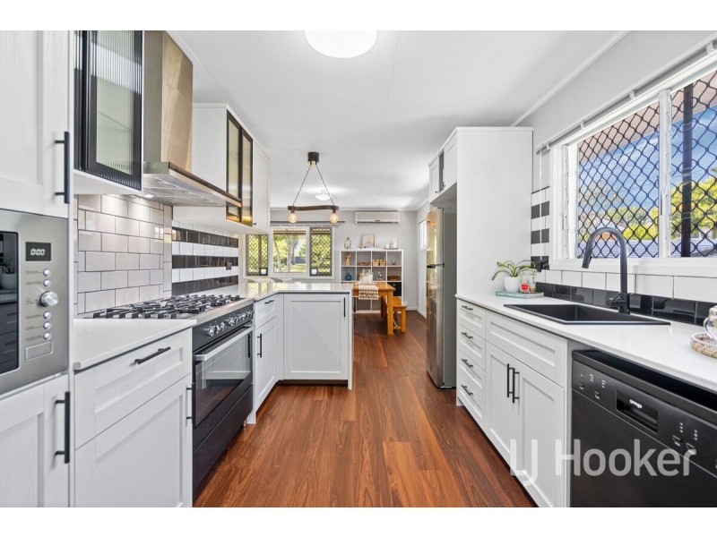 15 Avoca Street, Woodridge QLD 4114