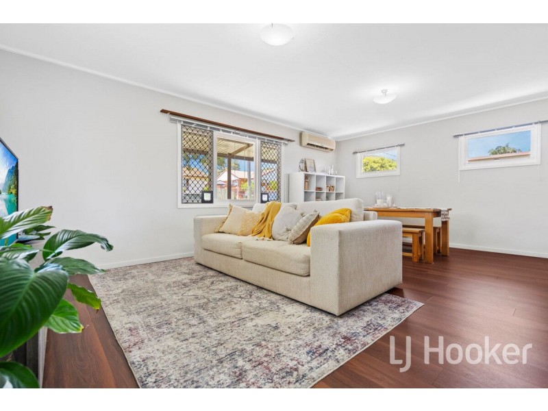 15 Avoca Street, Woodridge QLD 4114