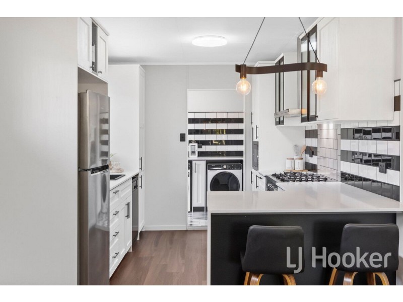 15 Avoca Street, Woodridge QLD 4114