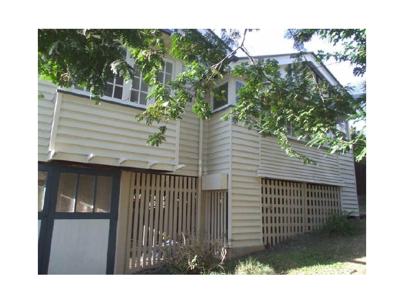 11 Vallely Street, Annerley QLD 4103