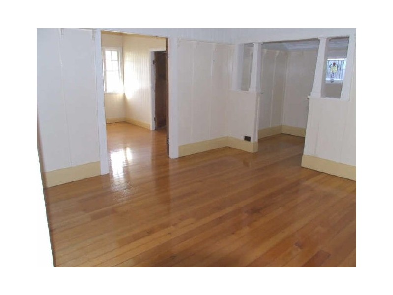 11 Vallely Street, Annerley QLD 4103