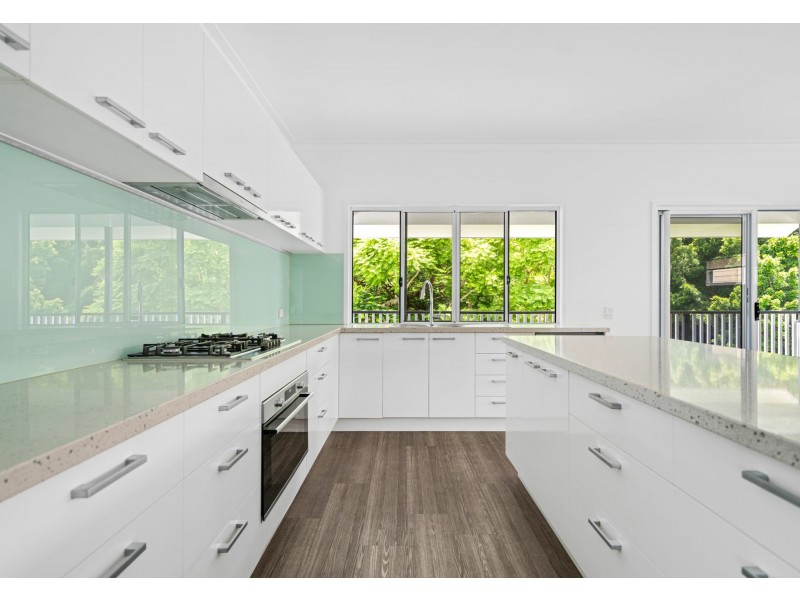 32 Orontes Road, Yeronga QLD 4104