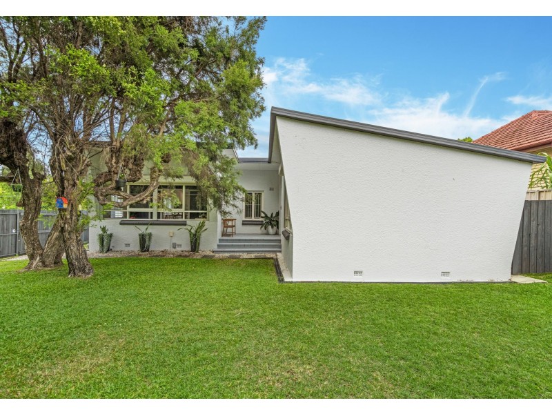 1 Joyce Street, Coopers Plains QLD 4108