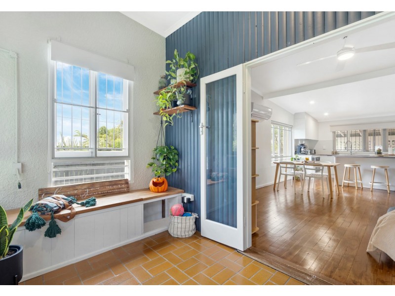 1 Joyce Street, Coopers Plains QLD 4108