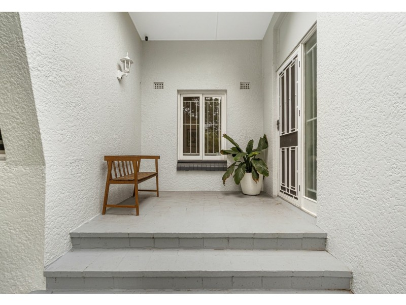 1 Joyce Street, Coopers Plains QLD 4108