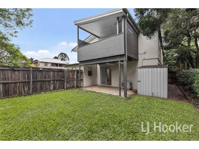 2/42 William Parade, Fairfield QLD 4103