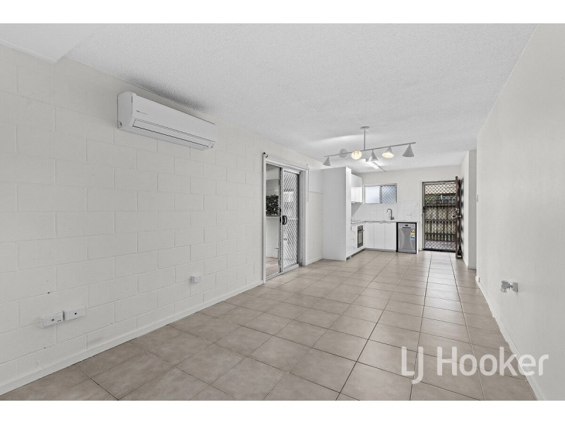 2/42 William Parade, Fairfield QLD 4103