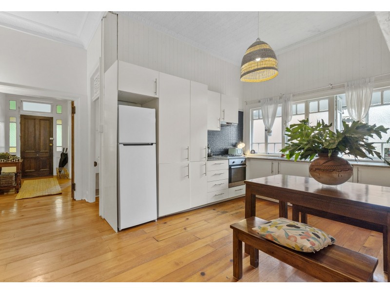 2/68 Bower Street, Annerley QLD 4103