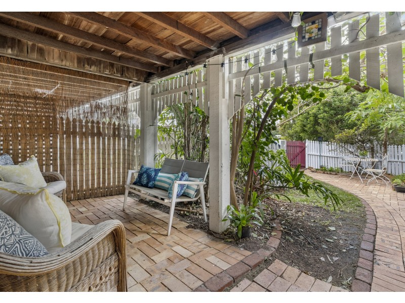 2/68 Bower Street, Annerley QLD 4103