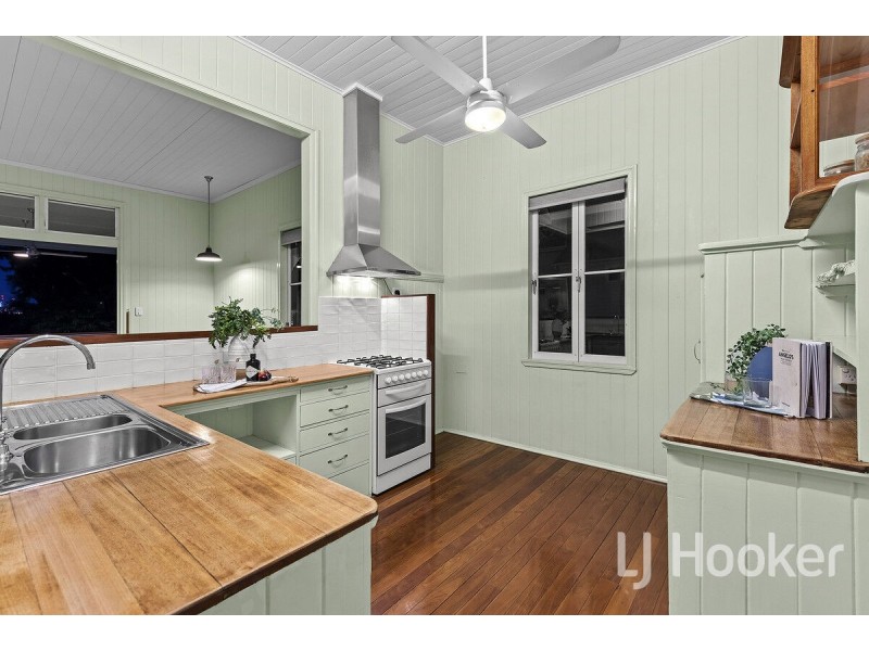 16 Killarney Street, Yeronga QLD 4104