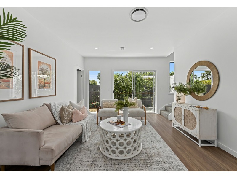 8 Pampas Street, Moorooka QLD 4105