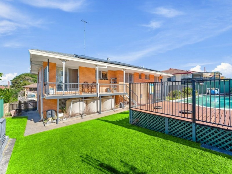 22 Crestgarden Street, Macgregor QLD 4109